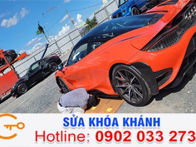 Thợ mở khóa ô tô chuyên nghiệp tại TPHCM 